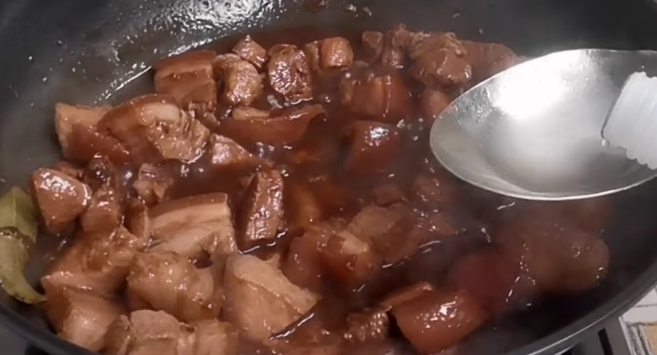 Add vinegar (don't stir yet. Pour vinegar on top and let it boil untouched for 1-2 minutes. This prevents the raw sour taste.